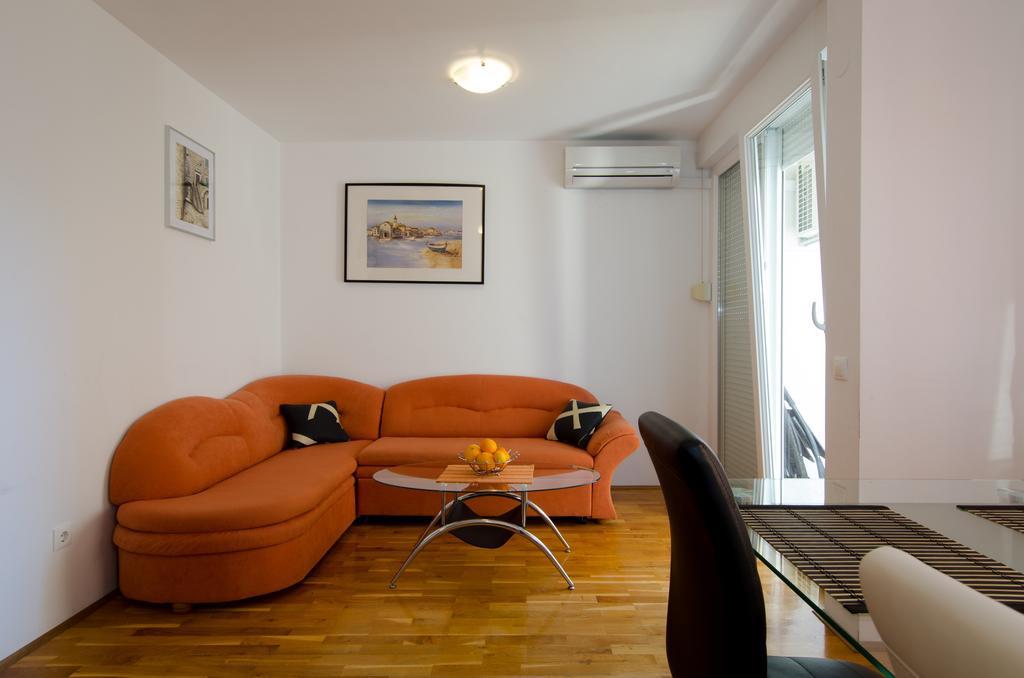 Apartments And Rooms Misic Trogir Extérieur photo
