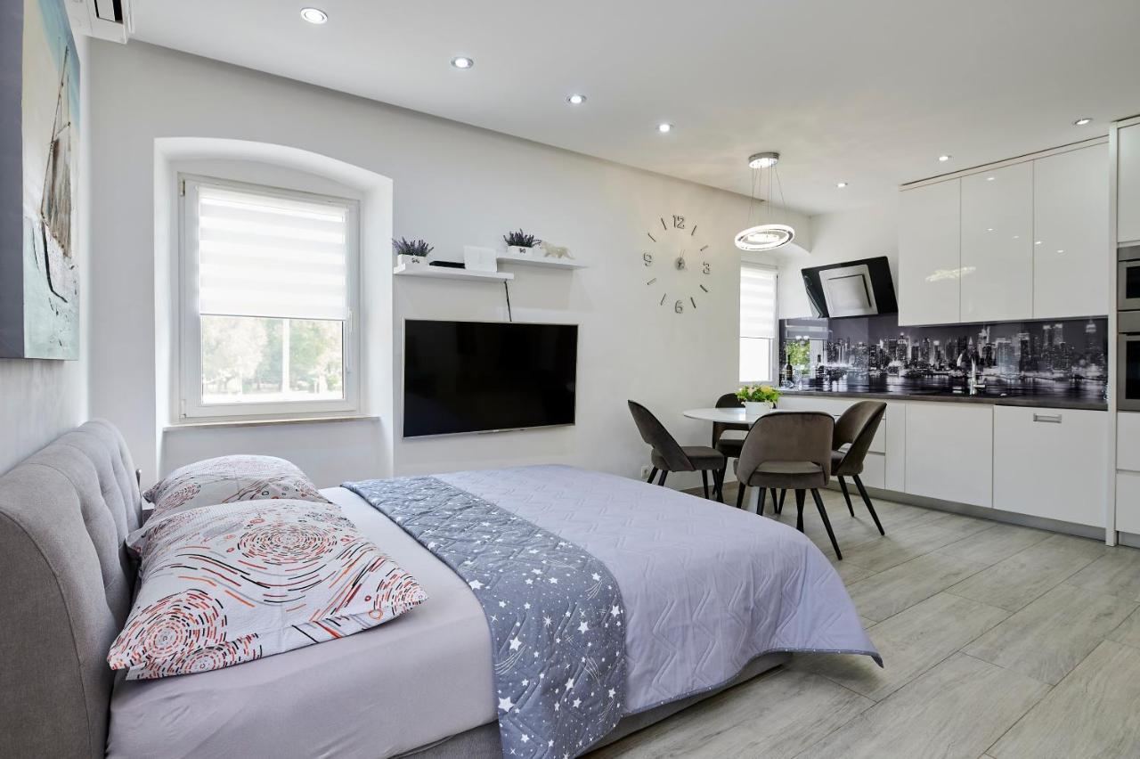 Apartments And Rooms Misic Trogir Extérieur photo